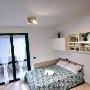 APP 22 - Appartamento ad Angolo con Balcone Monza